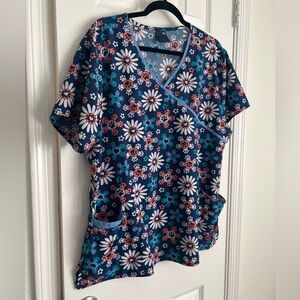 Zoe + Chloe Scrub Top Print in Flower Paw-er Size XL